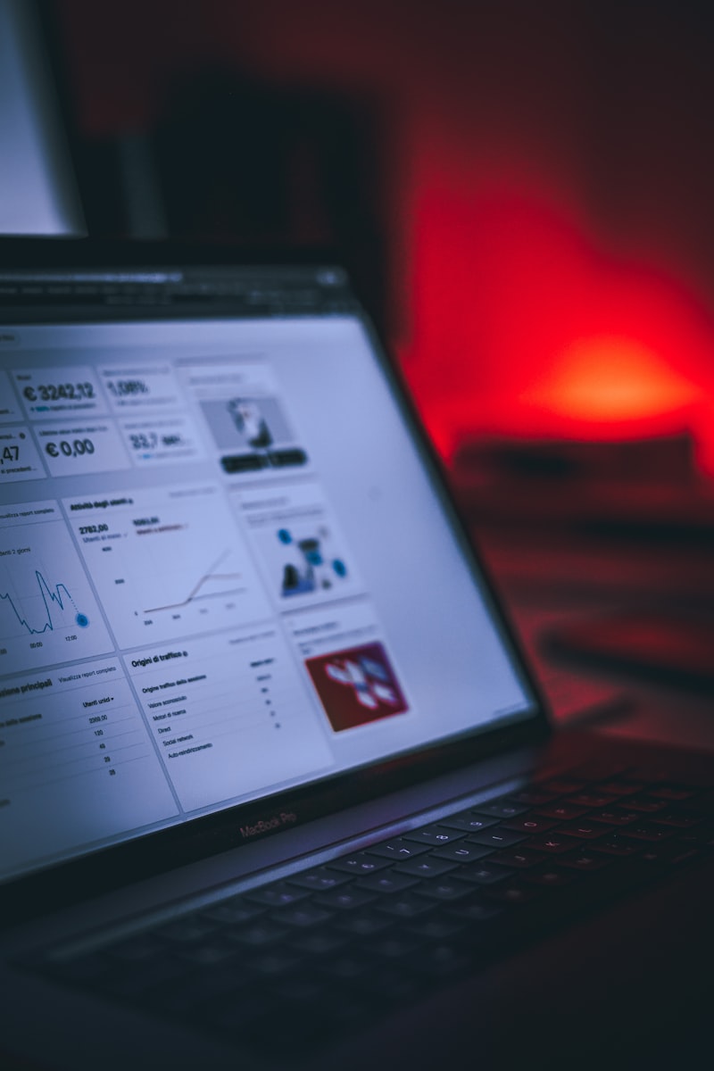 Socialpilot vs Hootsuite 2026